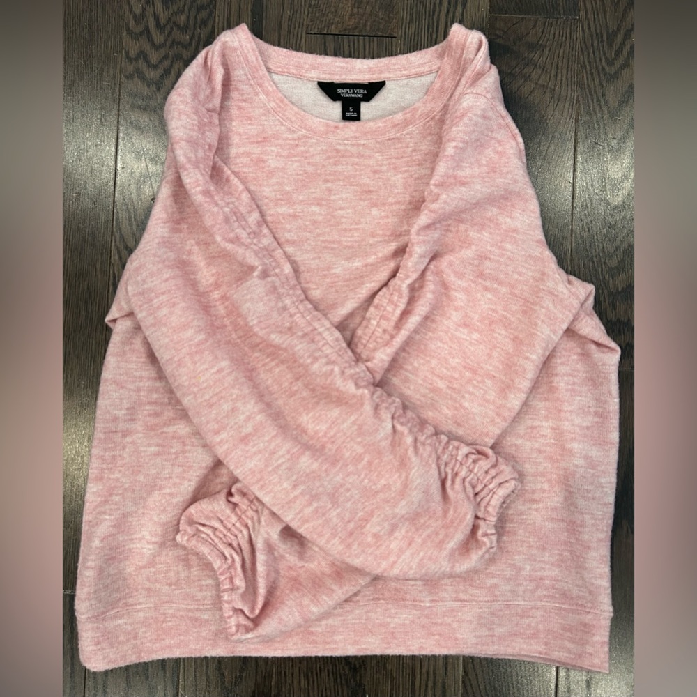 Women’s simply Vera size small top